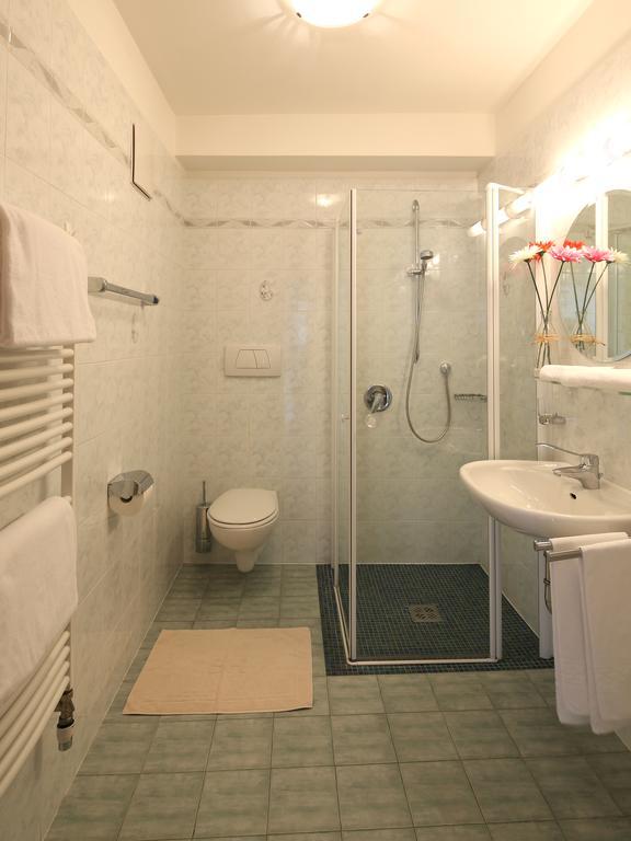 Residence Rose San Candido Ngoại thất bức ảnh